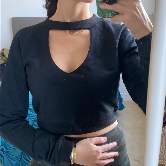Choker neck black crop top sweater - Picture 5 of 8